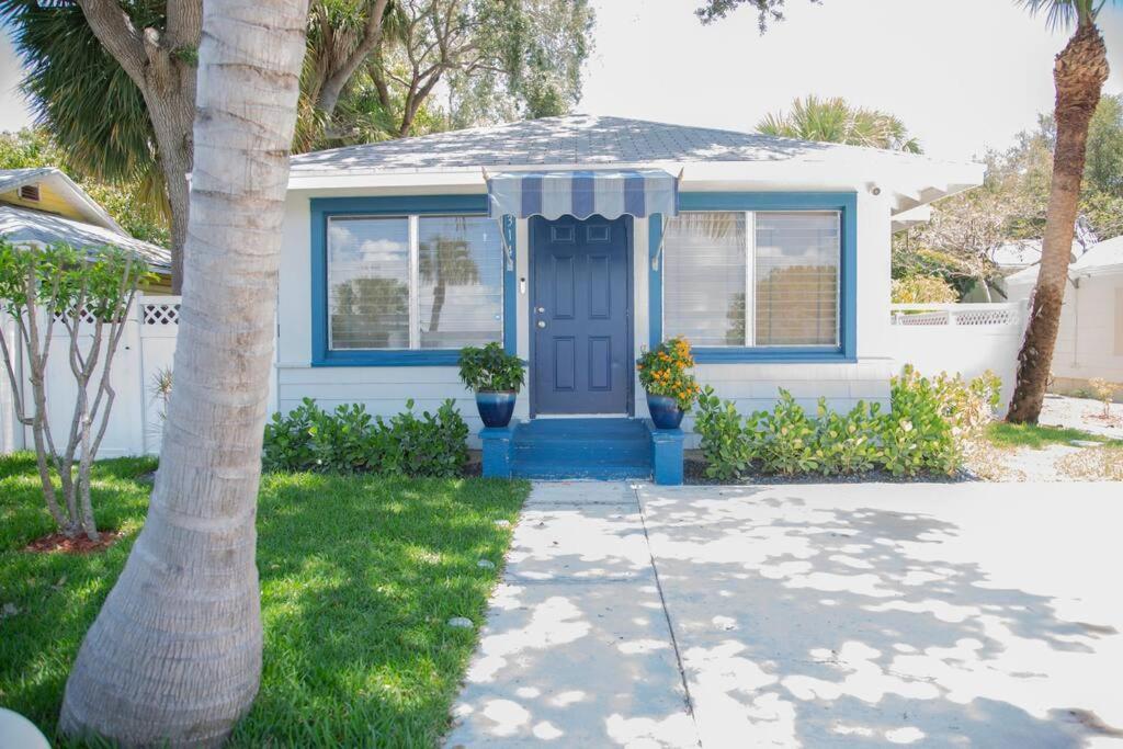 Two Bedroom Ranch With Private Deck Close To Beach Lake Worth Beach Kültér fotó